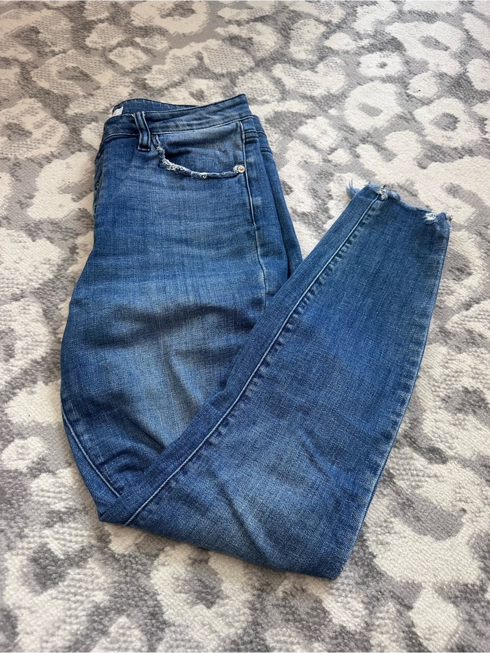 KanCan Skinny Jeans Women’s Size 11 / 29 Ankle Blue Button Fly Distressed
